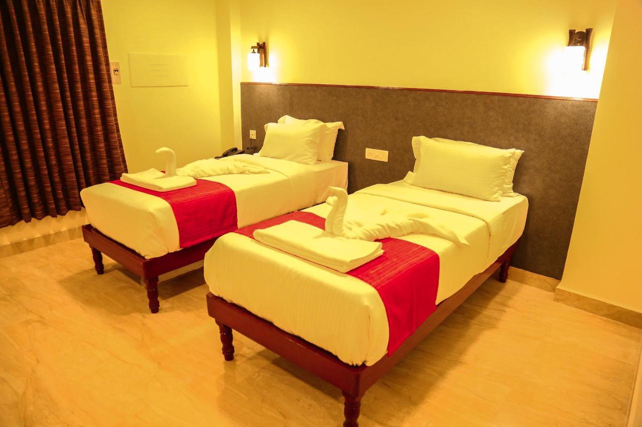 Hotel Sera Grand Chennai Exteriör bild